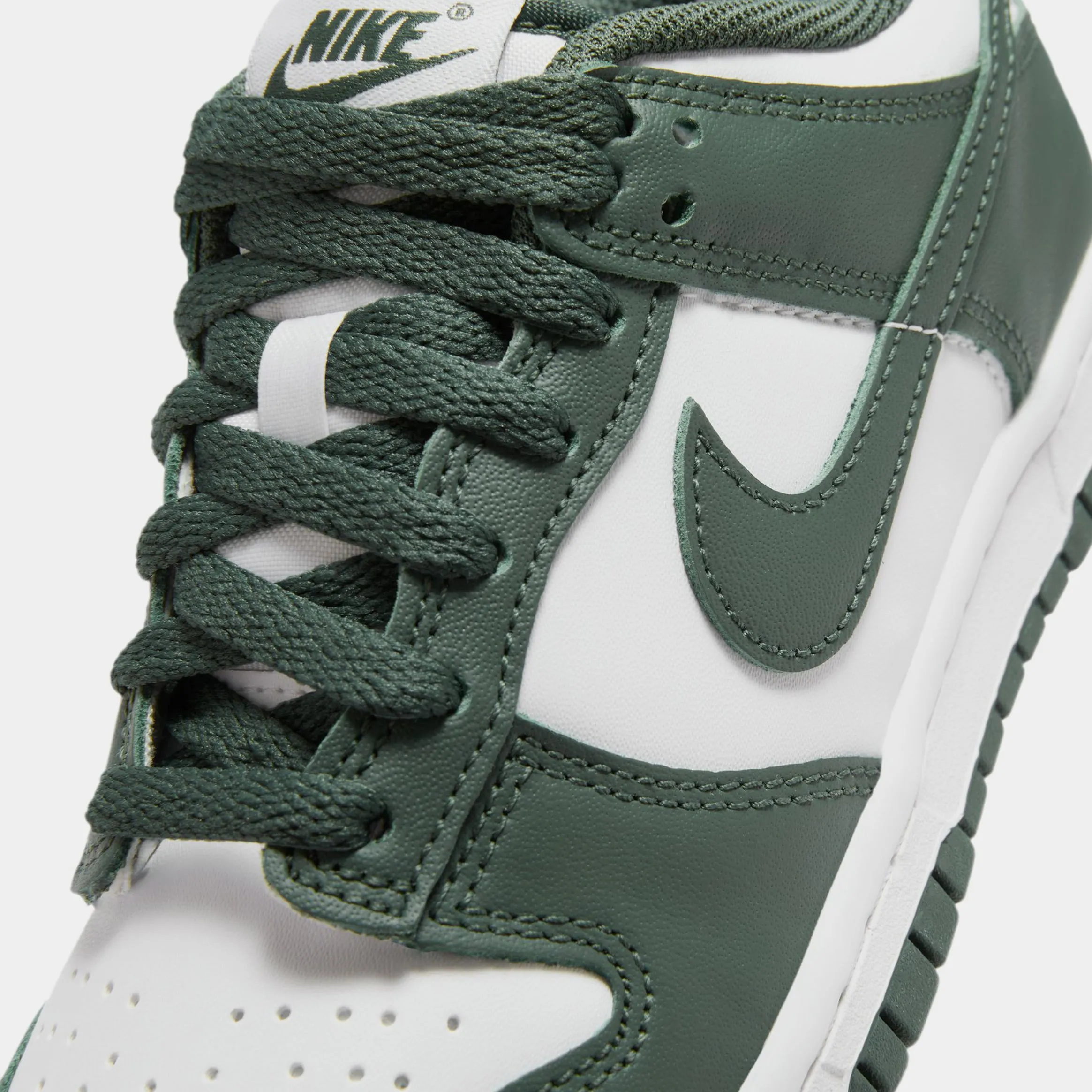 Dunk Low Grade School Lifestyle Shoes (White/White/Vintage Green)