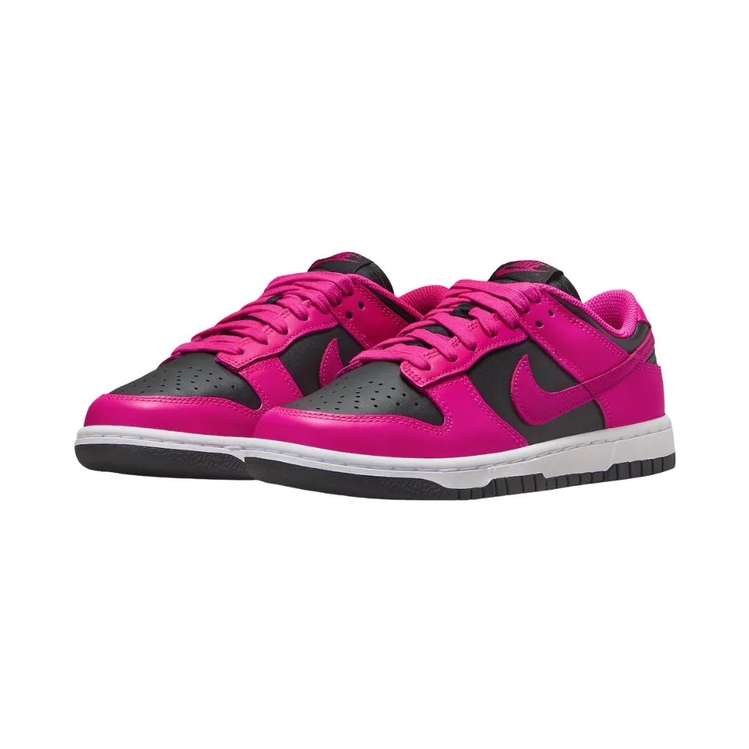 W  Dunk Low Lifestyle Shoes